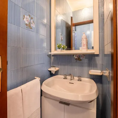 Vitali Comfort In By Wonderful Italy Apartment *